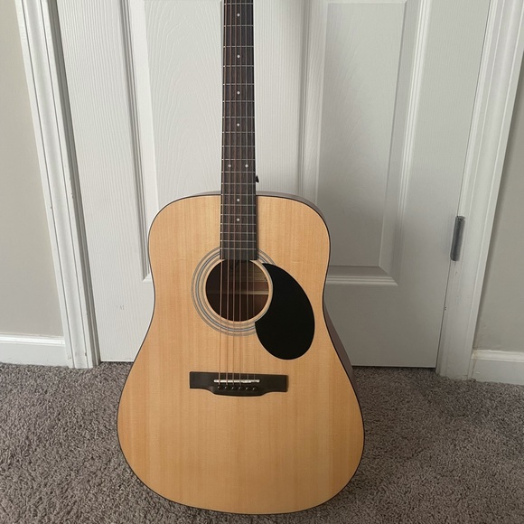 New guitar - Picture 2 of 2